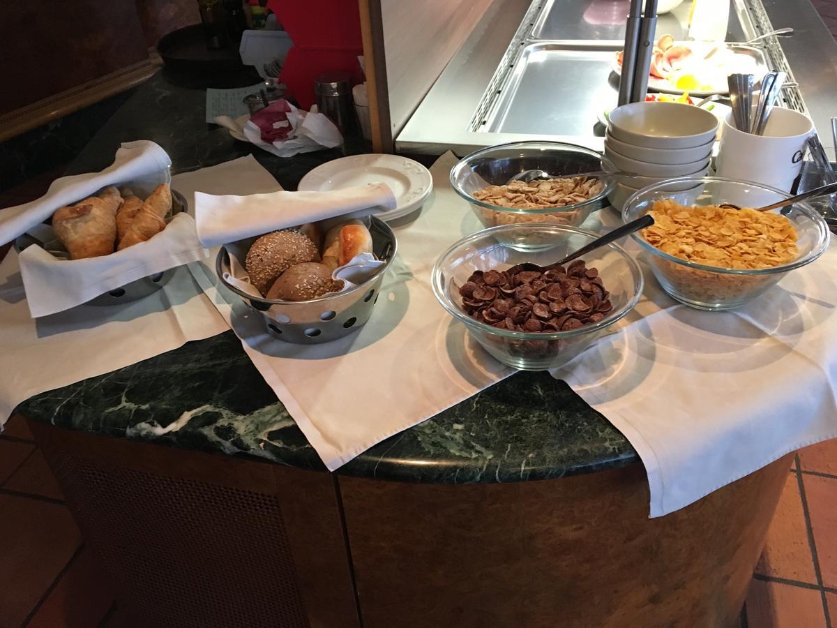 Hotel Restaurant Bellevue Au Lac Thun Dış mekan fotoğraf
